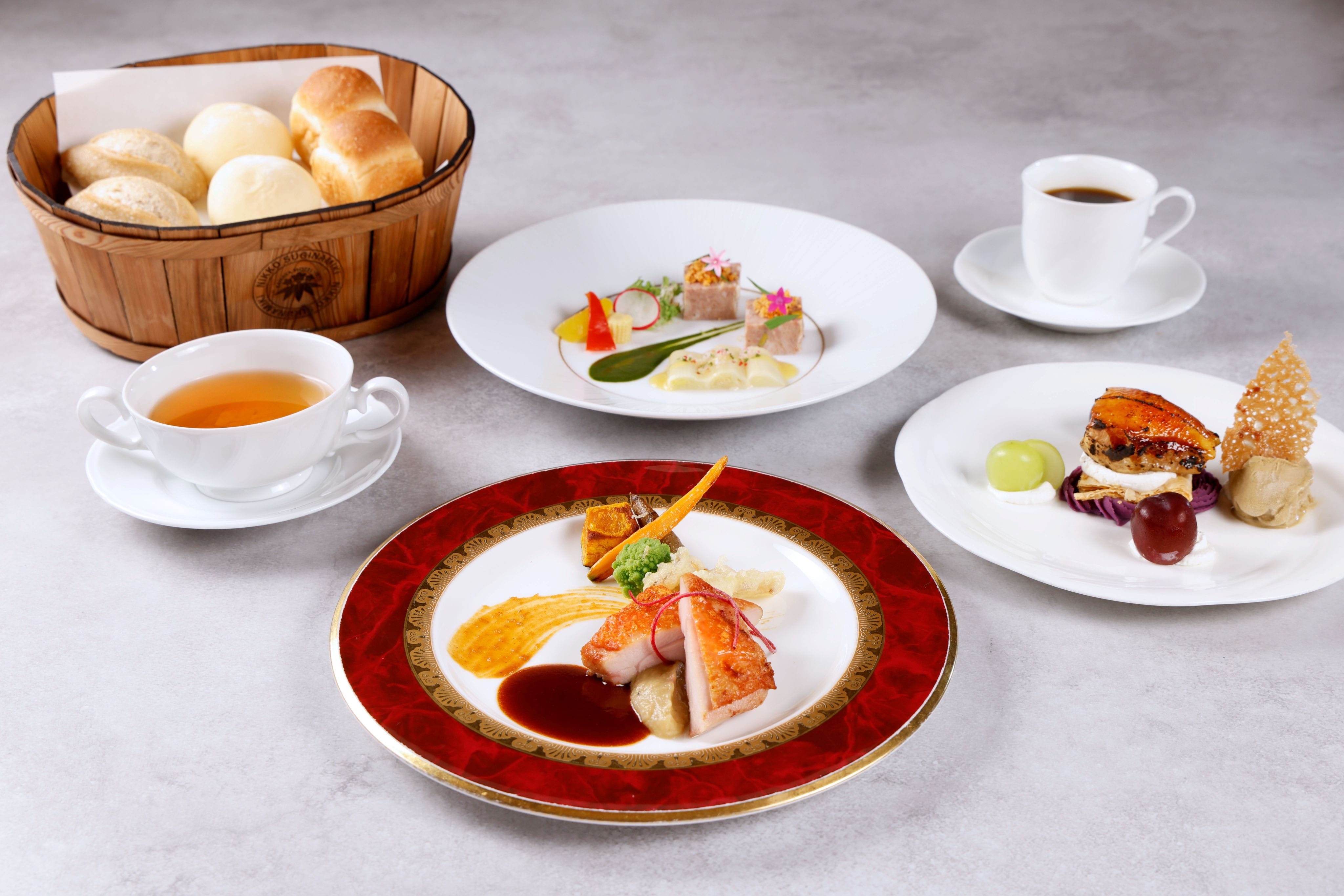 【中禅寺金谷ホテル】季節のスペシャルランチ