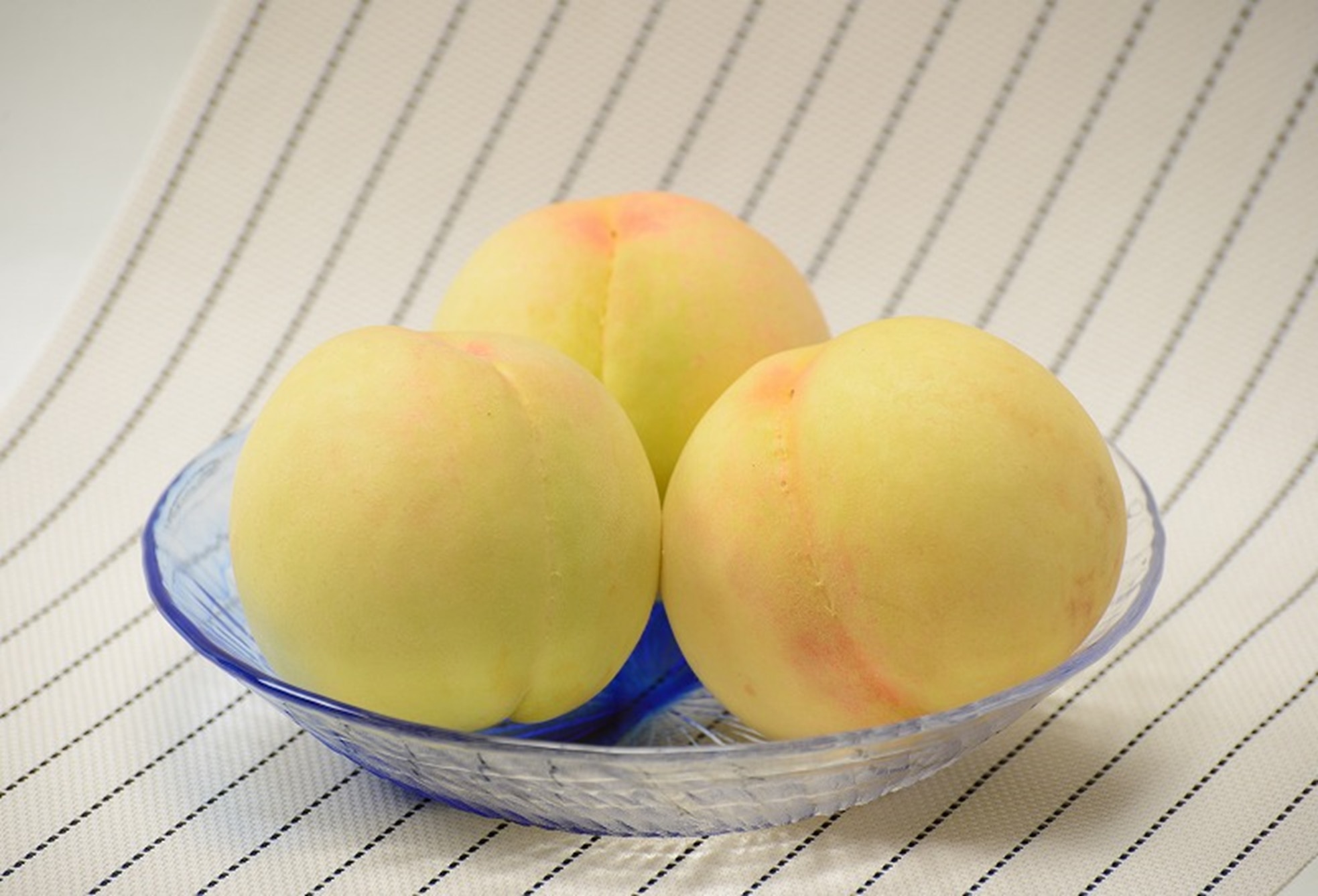 【お中元】岡山 総社もも生産組合 岡山の桃 計1.3kg