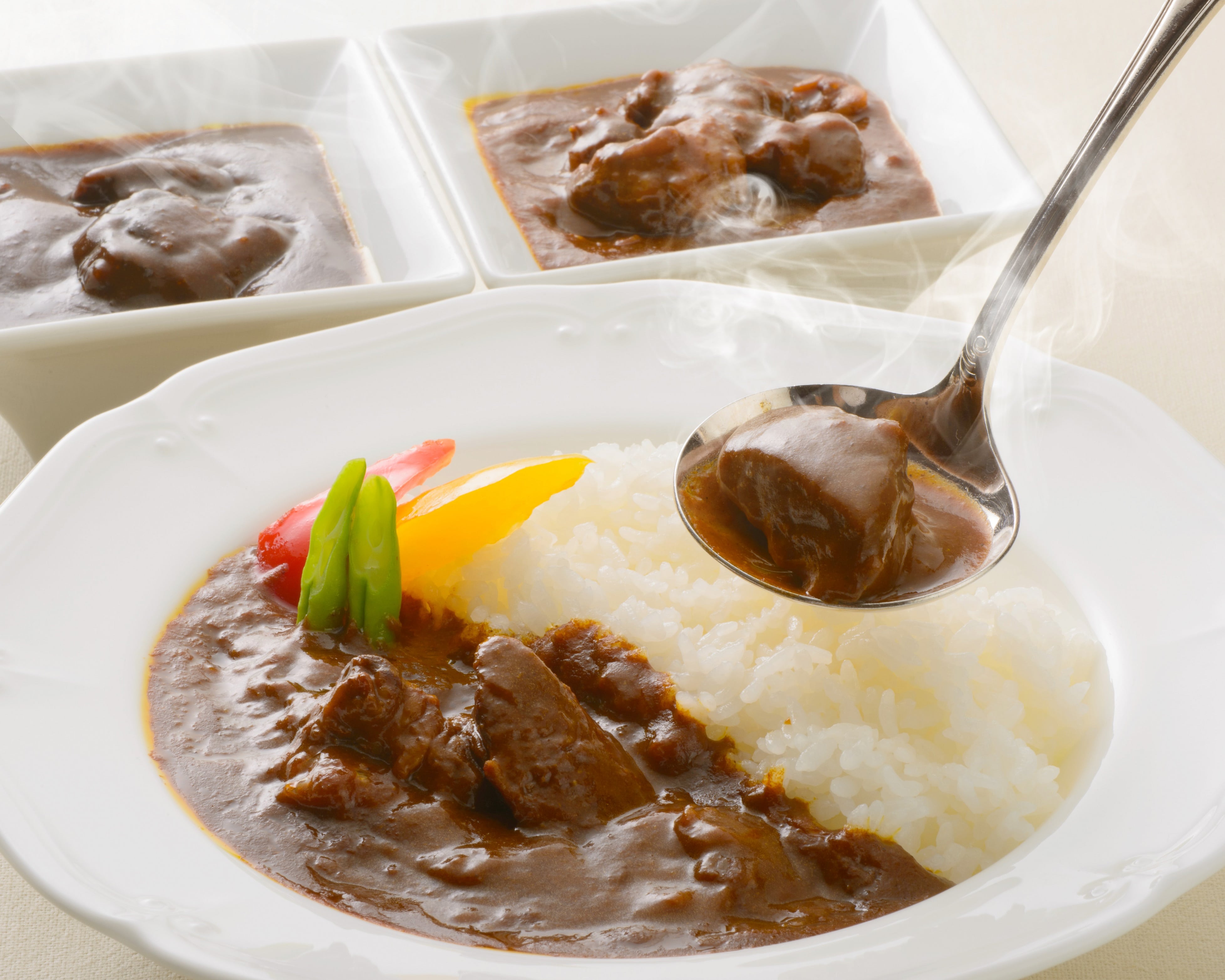 【お中元】山形 創業大正12年 「米沢牛黄木」 お肉屋さんの黒毛和牛カレーセット
