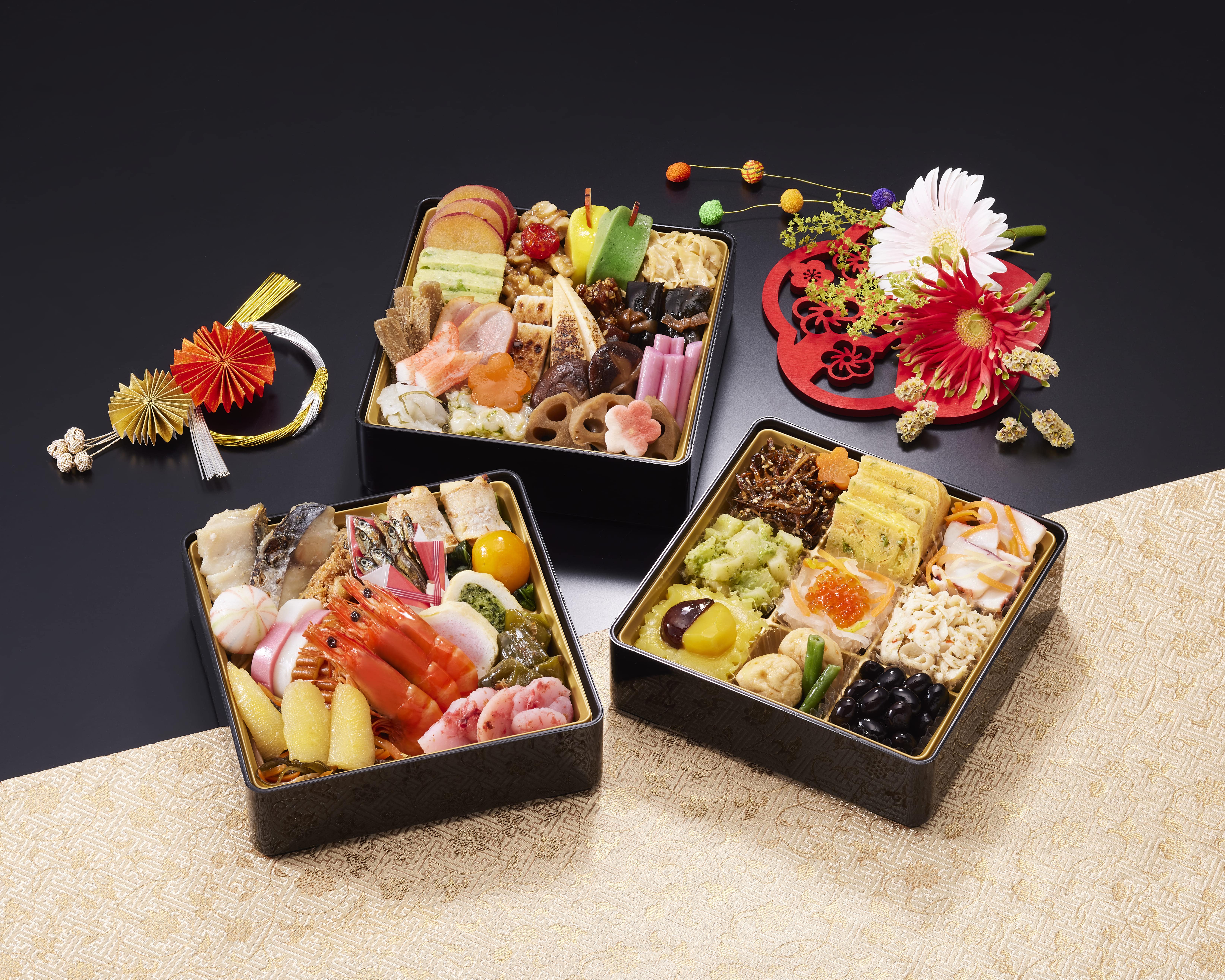 【おせち】しょうざん 和風おせち料理「千寿閣衣笠」三段重(送料込)