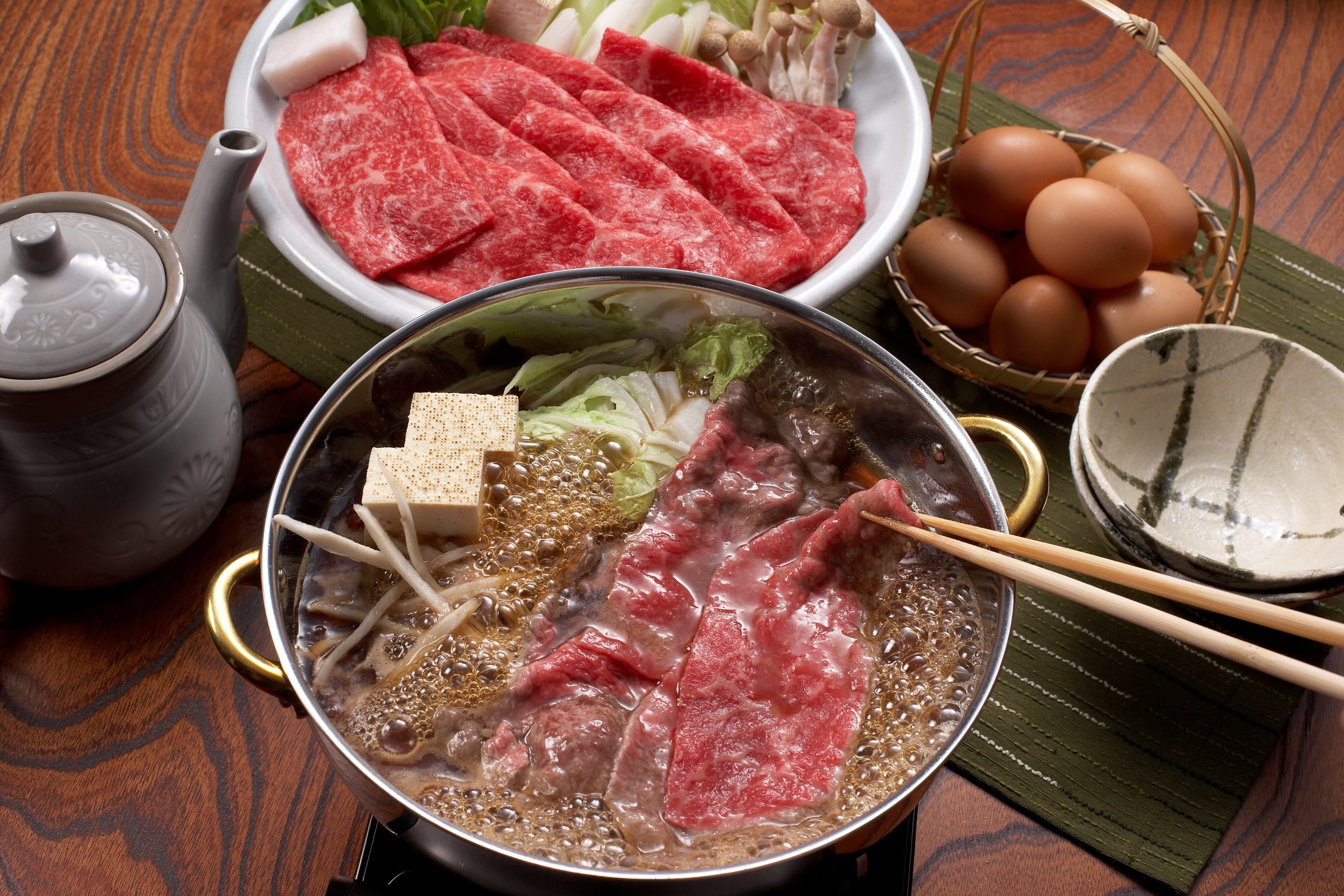 【お歳暮】 兵庫 「三田屋総本家」 神戸ビーフすき焼き・しゃぶしゃぶ用 (送料込)