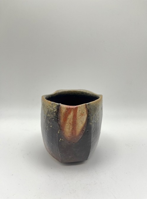 【備前焼】黒備前 面取杯 作家:村井八重美