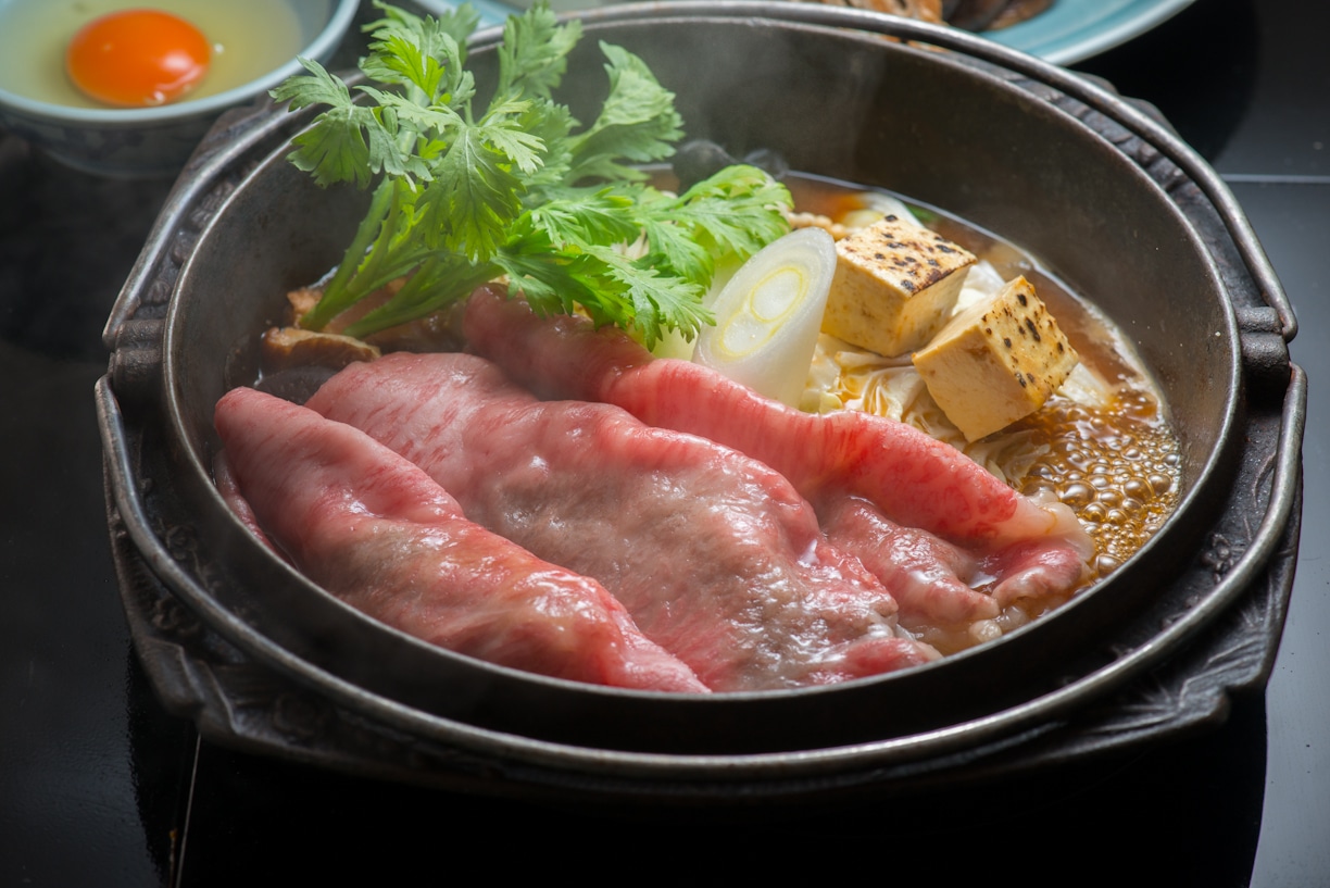 【お歳暮】米沢牛ロースすき焼用(味噌ダレ付き) (米沢牛黄木) 冬の味コレ!