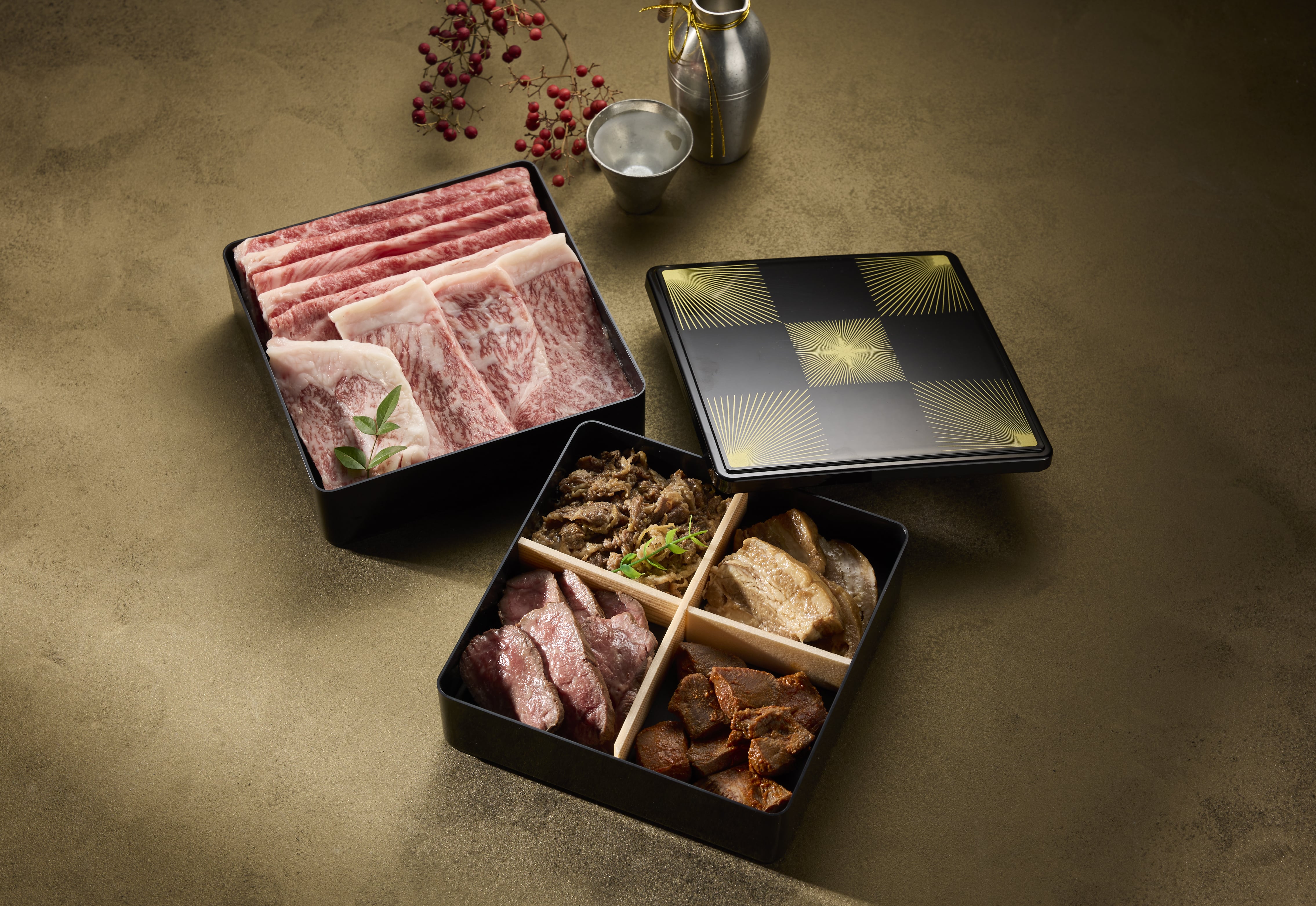 【お歳暮】 Meet Brother's presents 紅白肉合戦!肉三昧重【二段重】 (株式会社ヤマ日) 冬の味コレ!