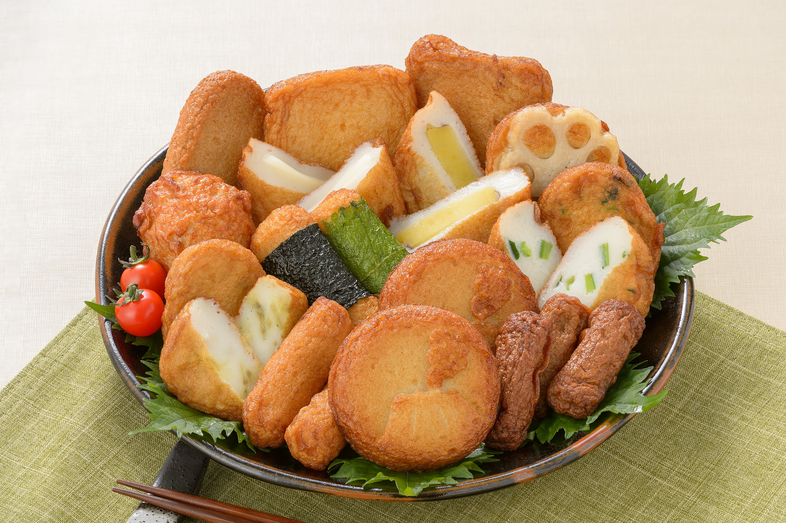 【お歳暮】 桐箱入さつま揚げ詰合せ (薩摩家) 冬の味コレ!