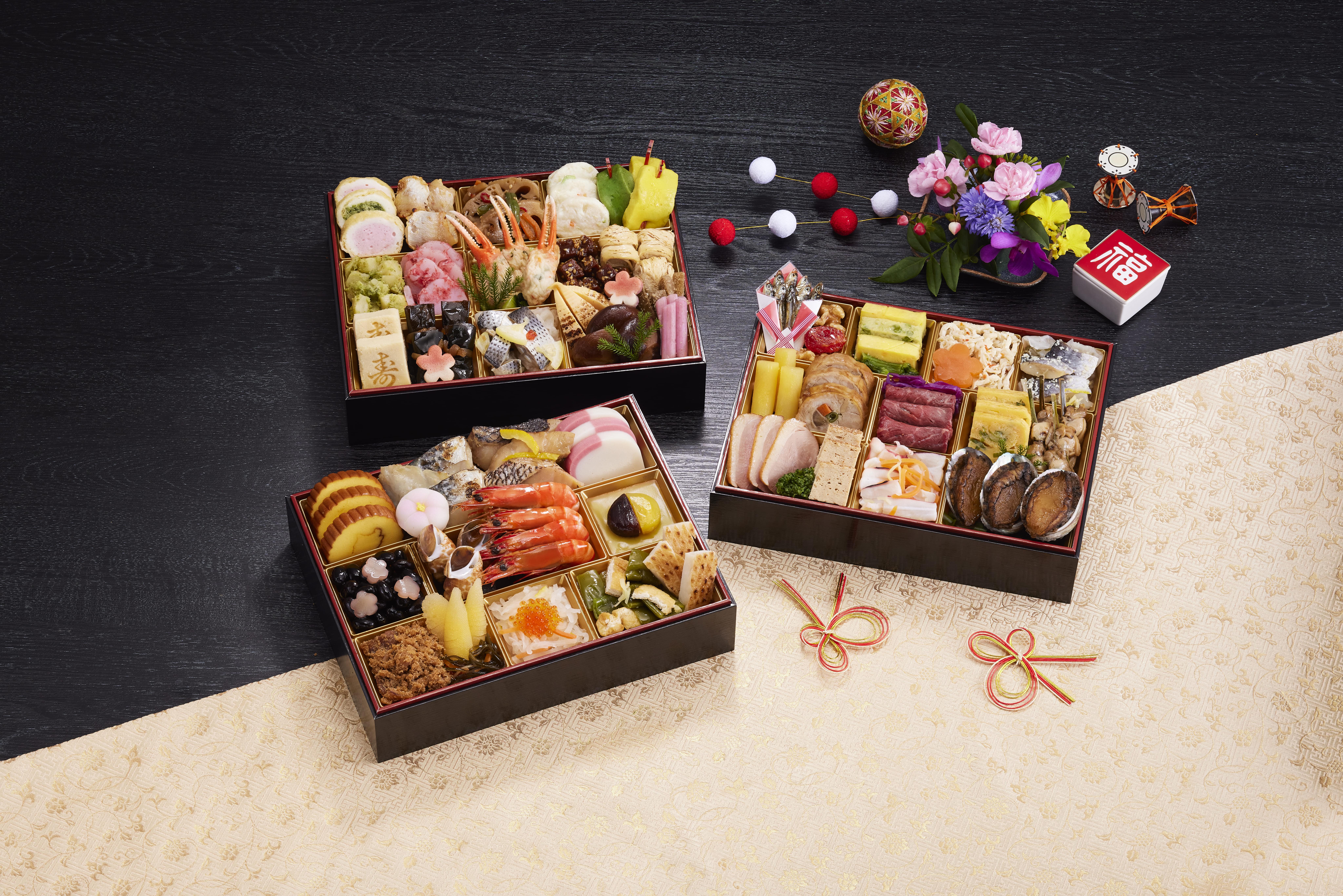 【おせち】しょうざん 和風おせち料理「華錦」三段重(送料込)