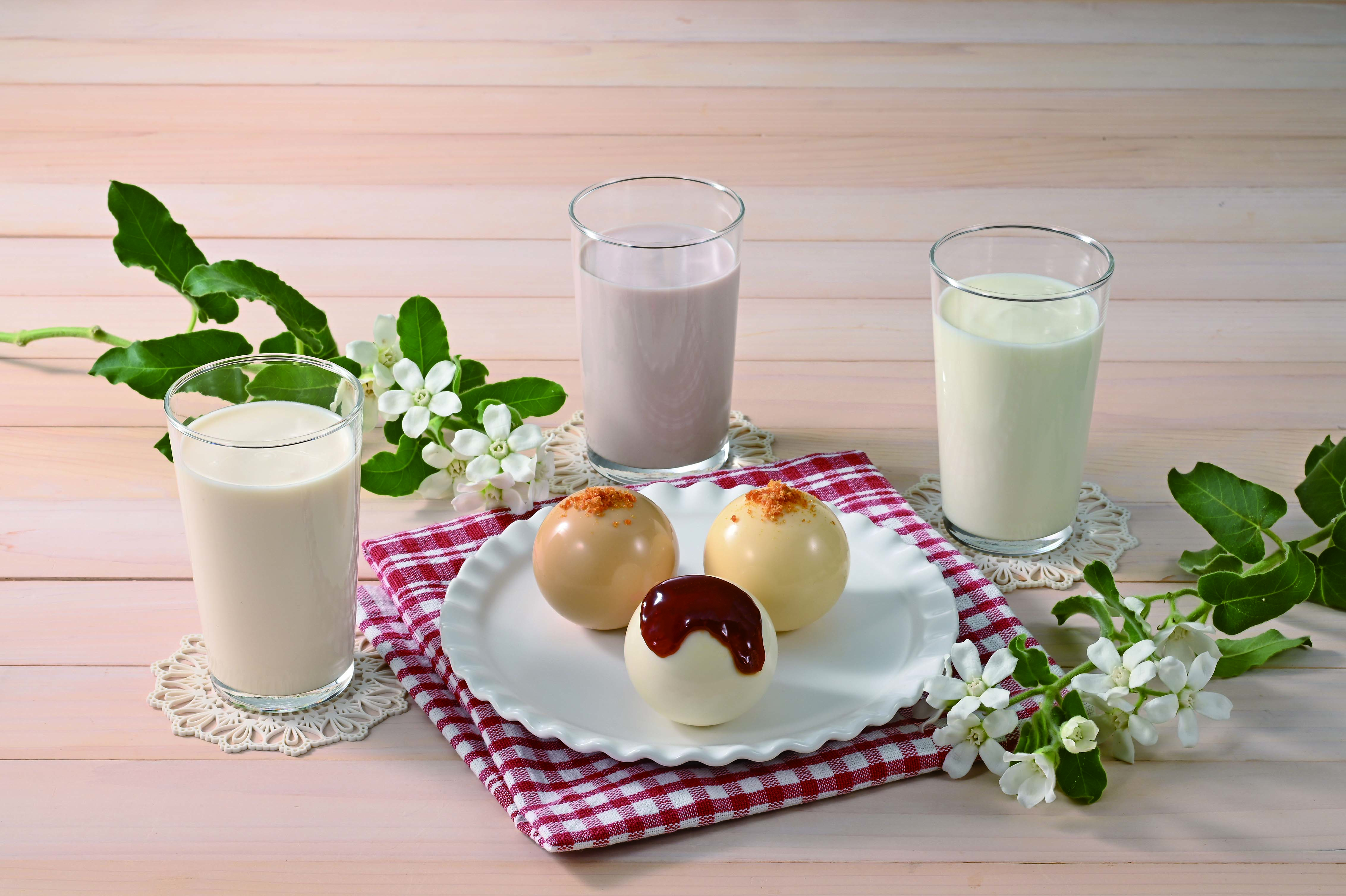 【お歳暮】牧家 3種のドリンクとプリンセット(送料込)
