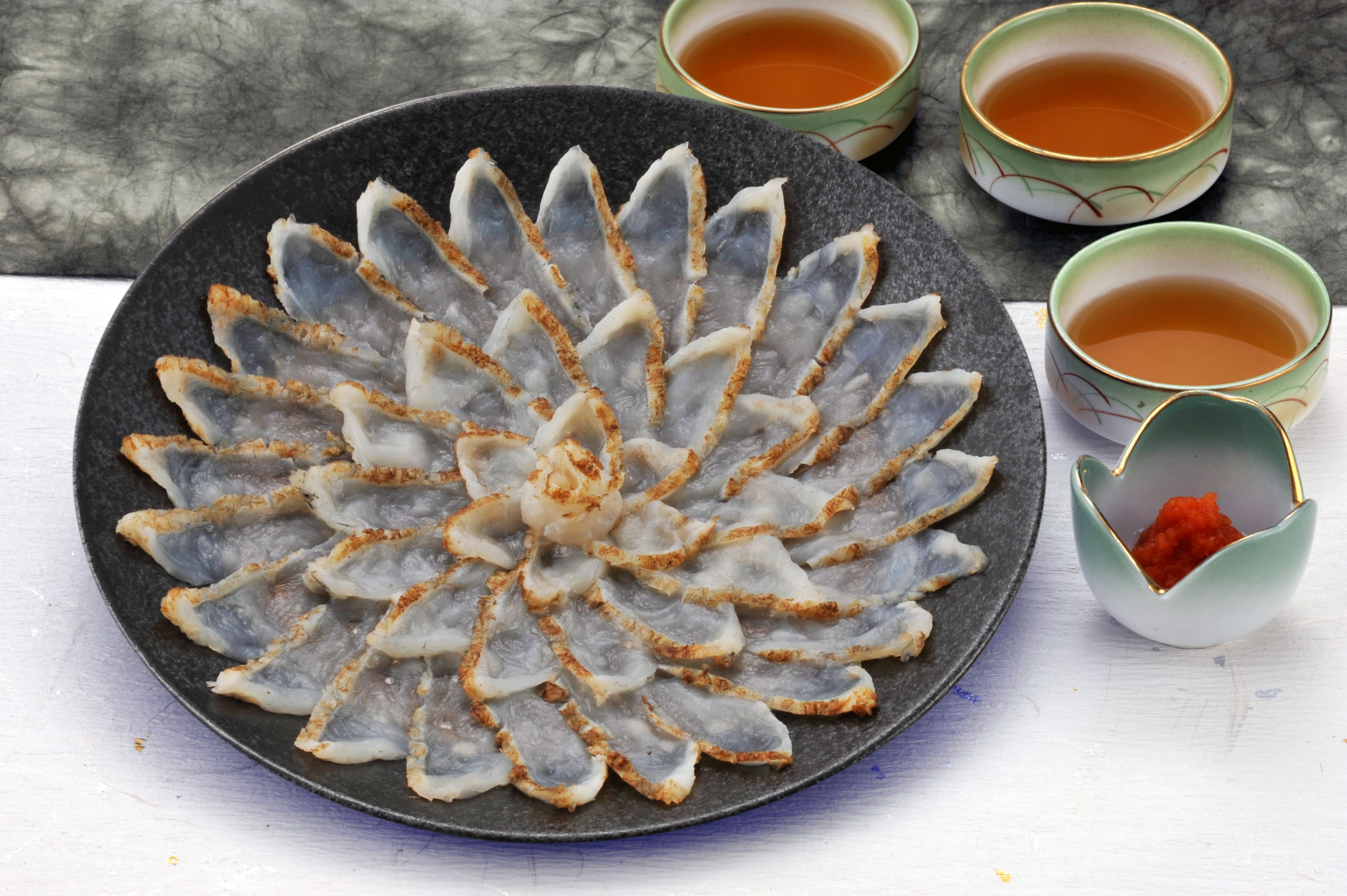 【お歳暮】 福岡 「ふく太郎本部」 山口県萩産活〆 まふく炙り刺身 (送料込)