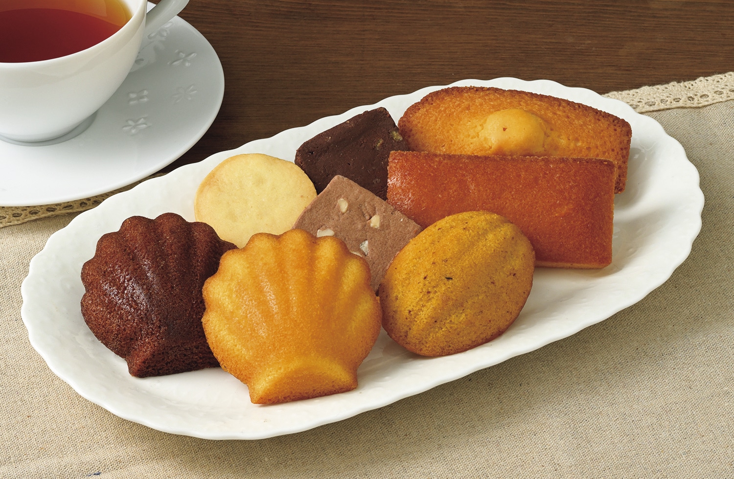 【お歳暮】 「銀座コージーコーナー」 ギフトアソート 冬の味コレ！