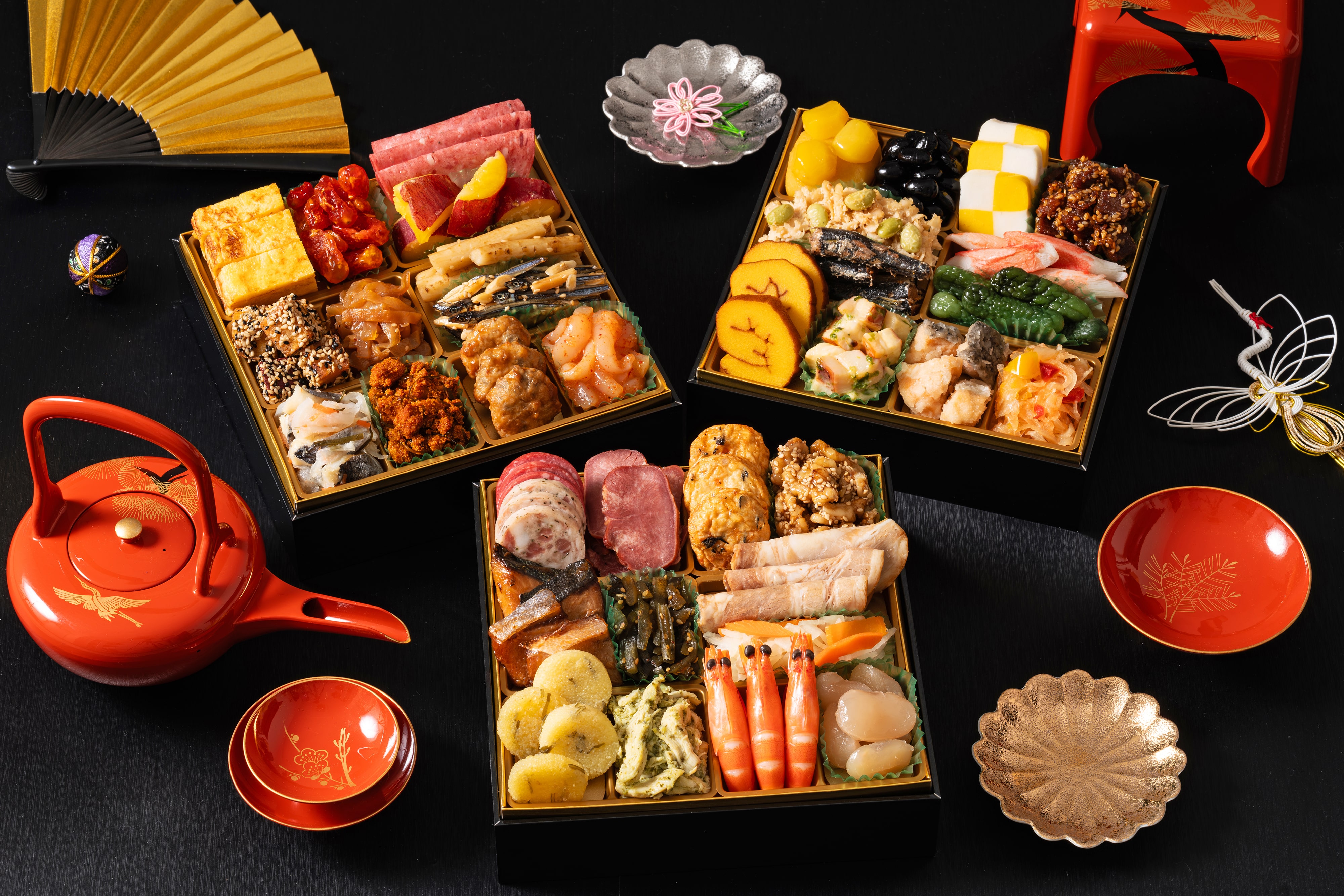 [おせち] 博多久松 本格定番三段重おせち 「舞鶴祝」 6.5寸 【博多久松】