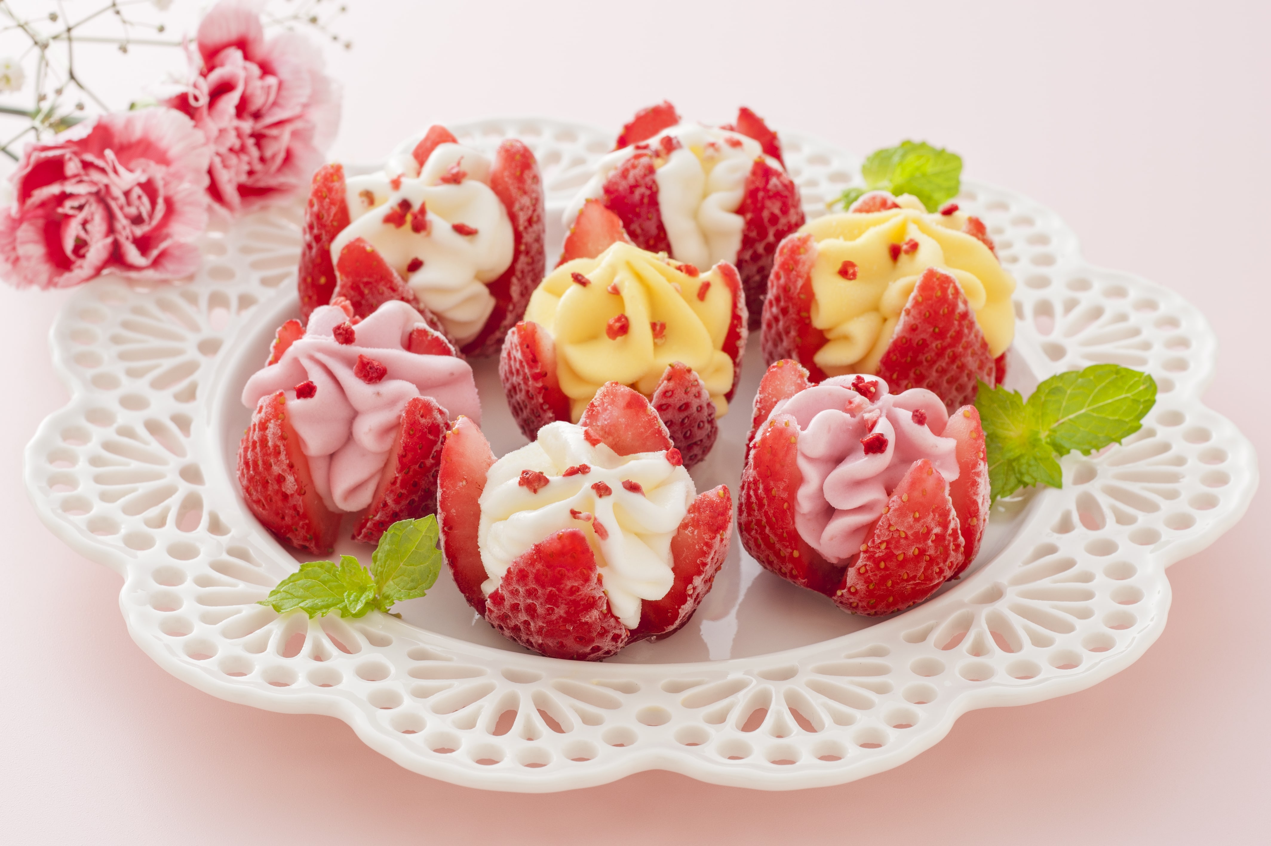 【父の日】 博多あまおう　花いちごのアイス