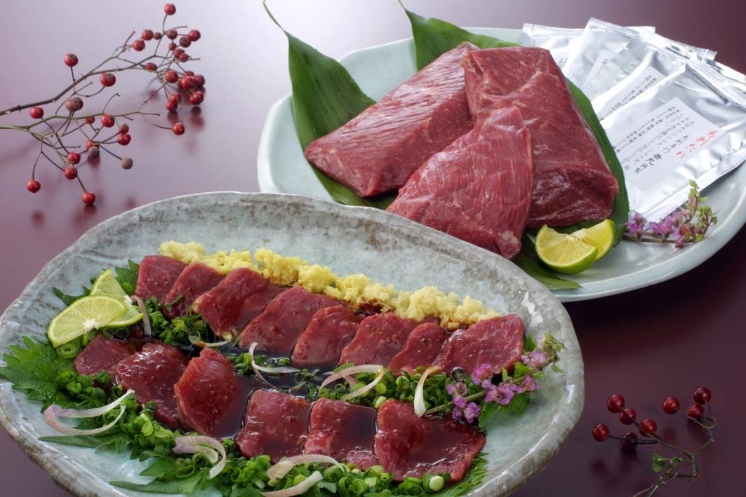  【お中元】長野 大正8年創業 馬刺専門店 「若丸」 馬刺　400ｇ