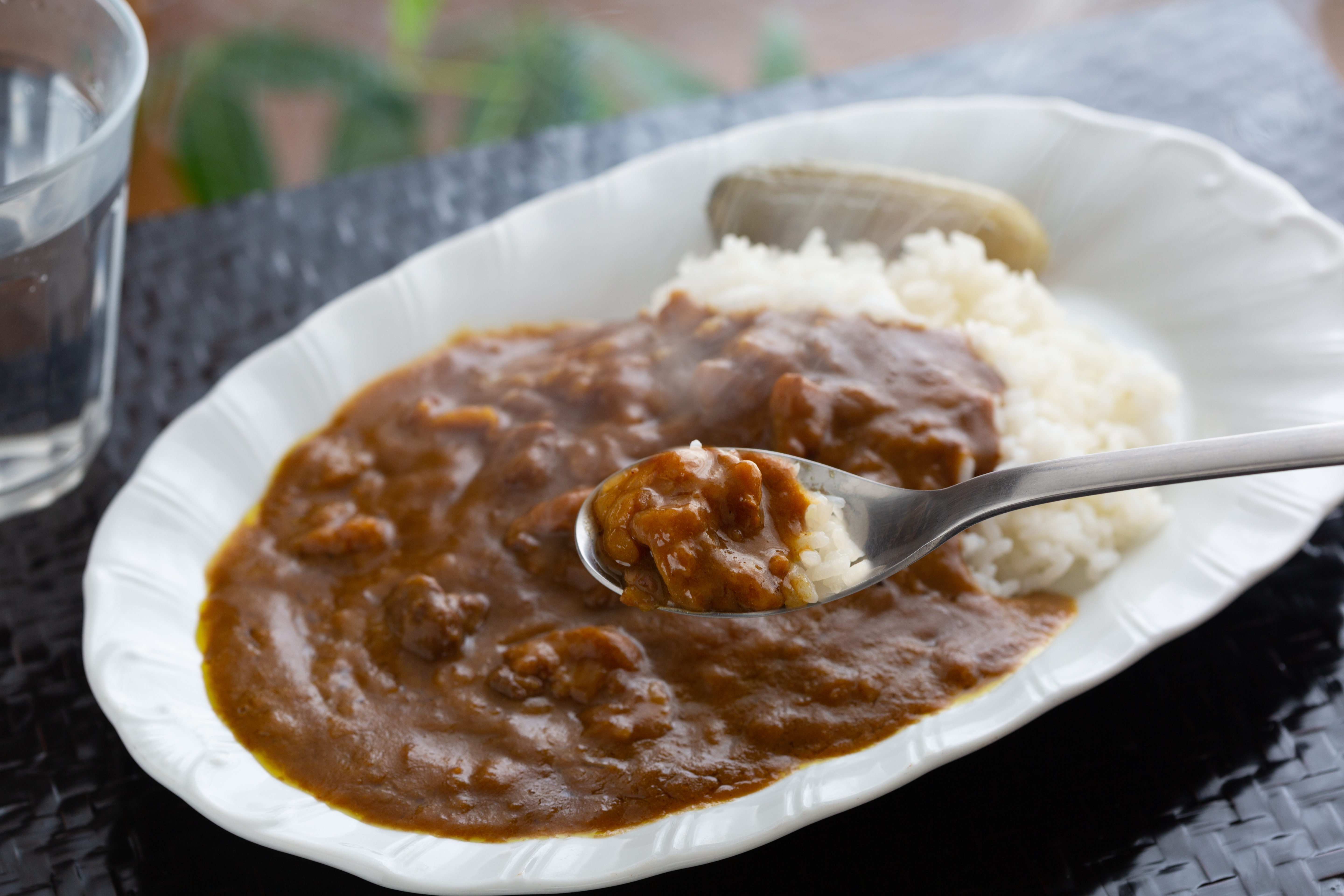 【お中元】大阪 「洋食Ｒevo」 和牛すじカレー（レトルト・6箱)